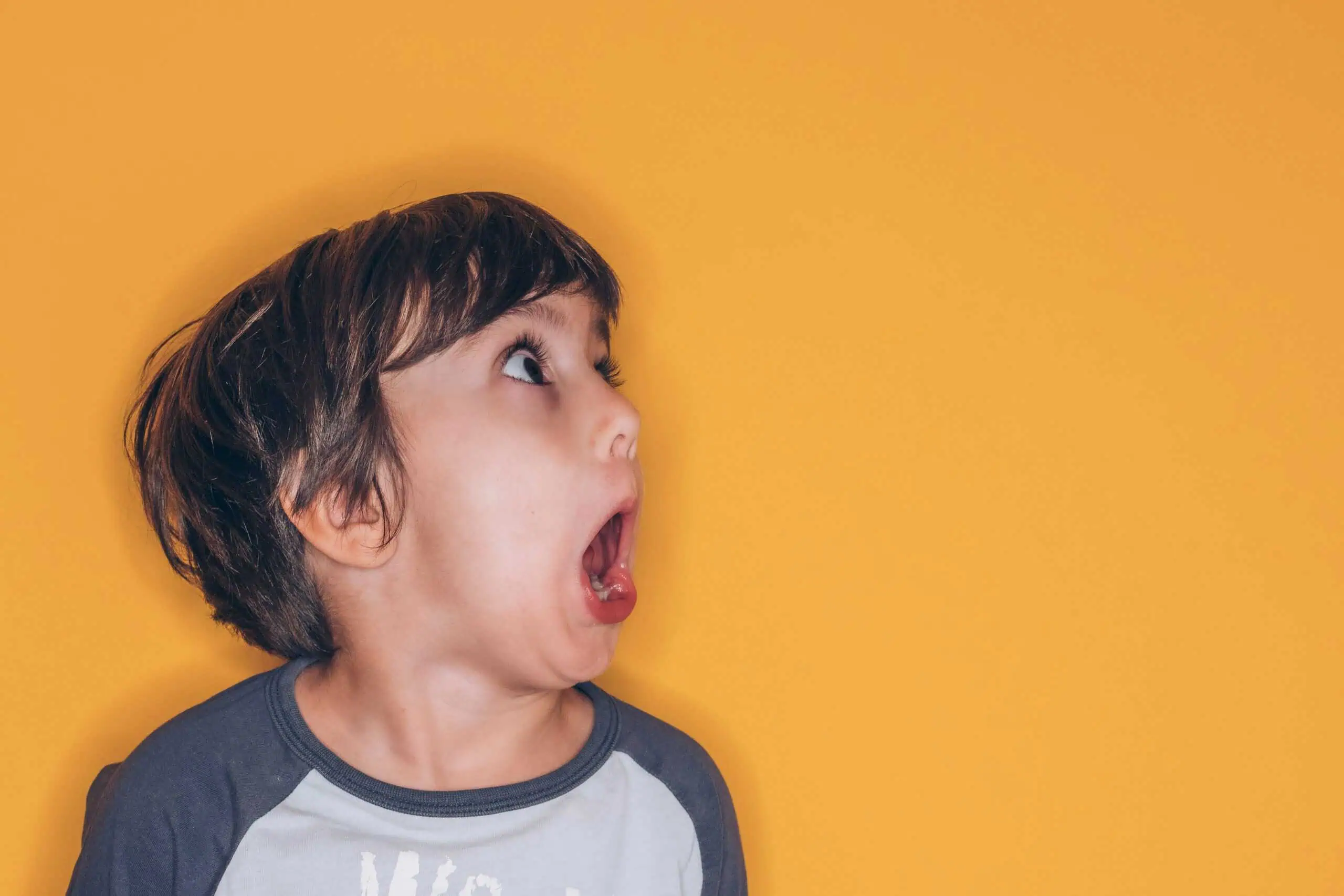 a picture of a surprised child